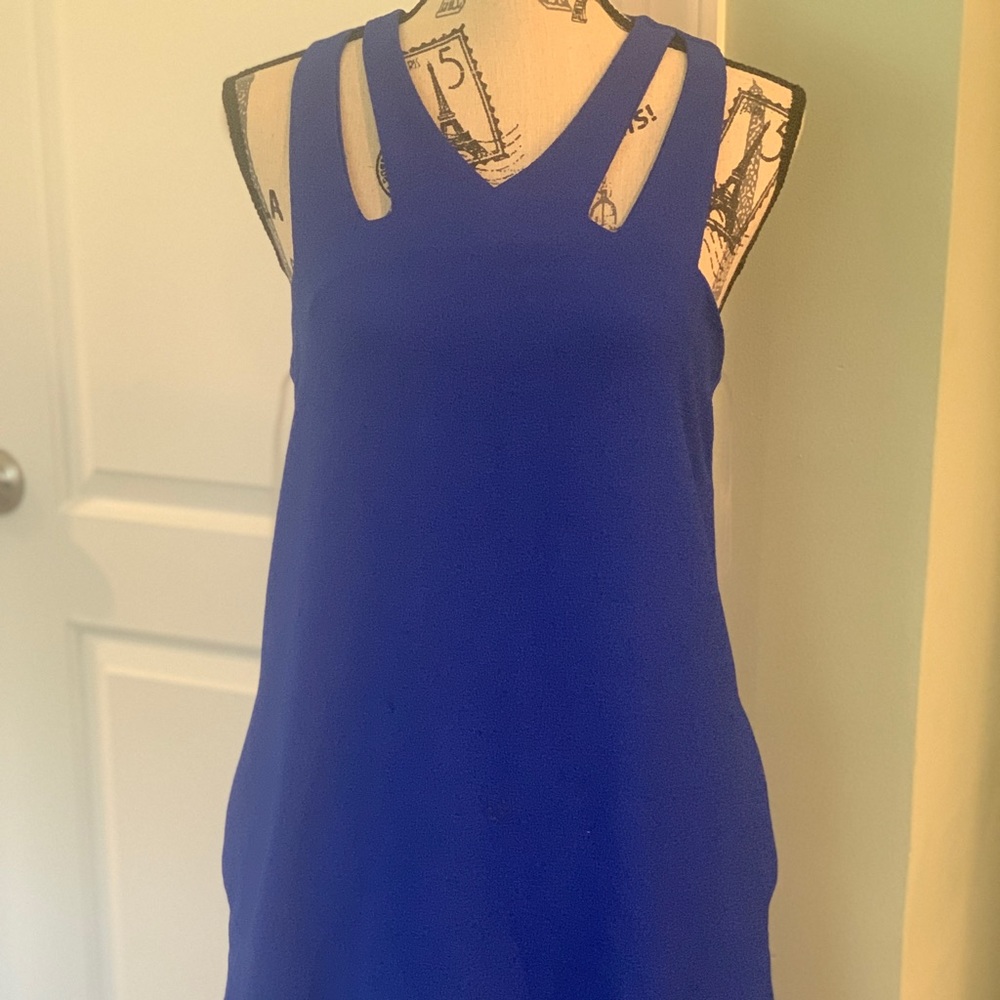 Speechless Royal Blue Cutout dress w pockets. Med